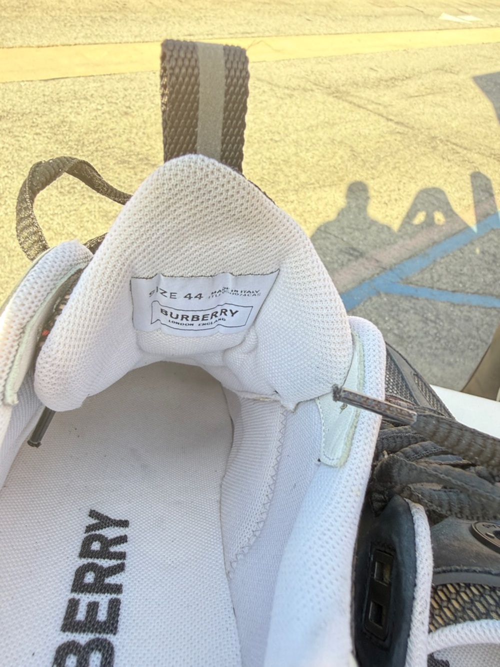Burberry Black and White Men's Sneakers - Picture 8 of 10